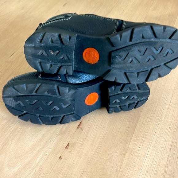 Harley-Davidson Motorcycle boots. Black low rise lace up boots size 9. Chunky - Picture 5 of 15